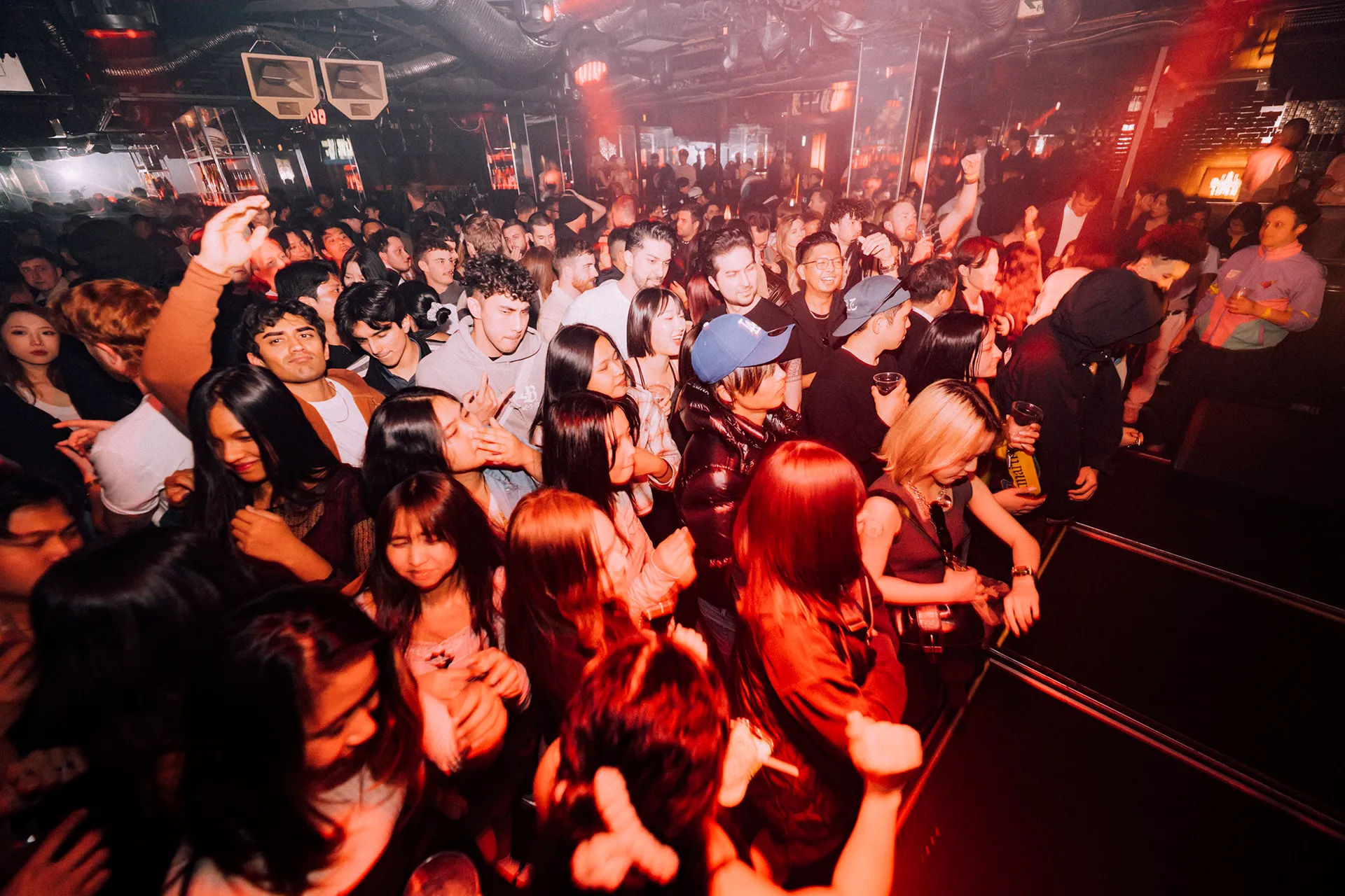 Packed crowd during a live event at GALA RESORT Dotonbori